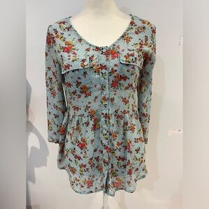 Cute Mossimo Supply Co Baby Blue Ditsy Floral Button Shirt Blouse Size Small